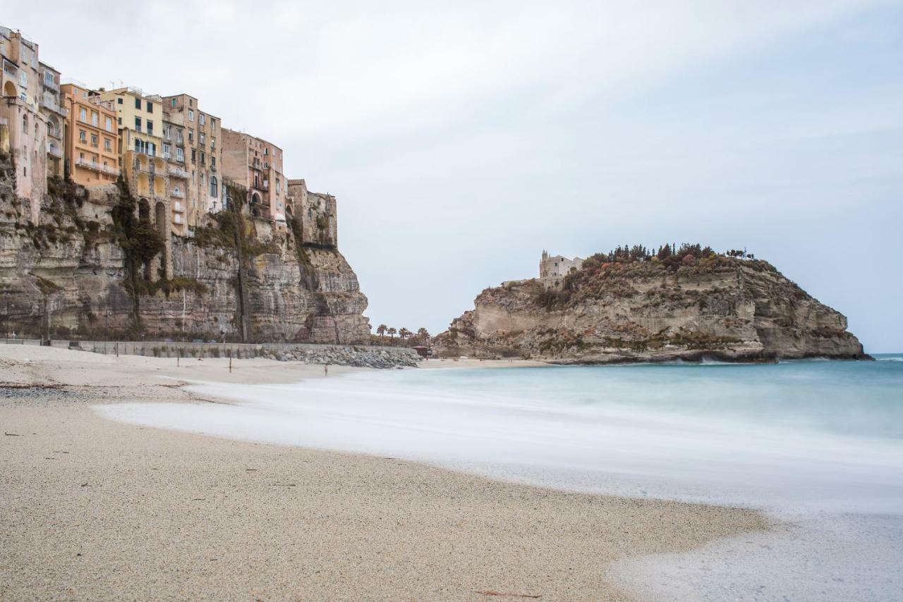 Astoria Tropea Centro Storico Apartman Kültér fotó