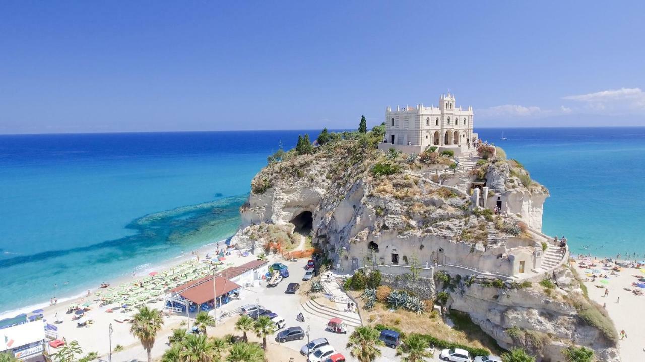Astoria Tropea Centro Storico Apartman Kültér fotó